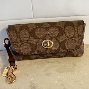 Coach Sunglasses Case In Signature Canvas Leather Wallet